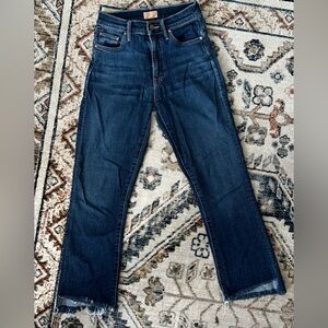 Size 23 
MOTHER
The Insider Crop
Step Fray

Girl Crush